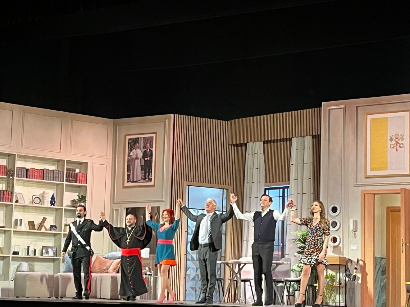 Al Teatro Augusteo di Napoli tanti applausi e risate per “L’arte della truffa” con Biagio Izzo La Recensione.